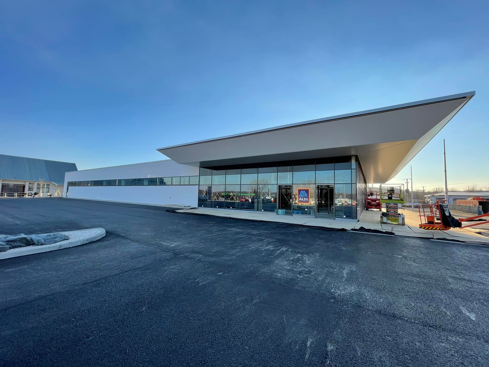 Eger  Aldi 42 tonna